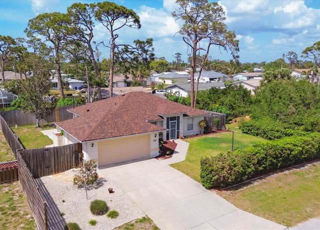 Property at 1524 Royal Rd, Venice, FL 34293, 3 beds, 2 baths