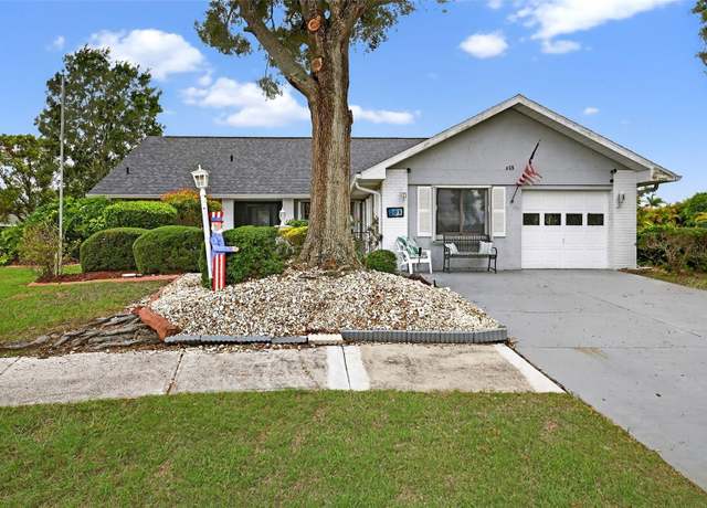 Property at 205 Wimbly Pl, Sun City Center, FL 33573, 2 beds, 2 baths
