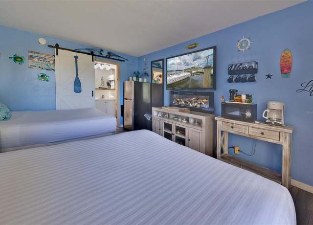 Property at 7150 N Tamiami Trl Unit S-606, Sarasota, FL 34243, 1 bath