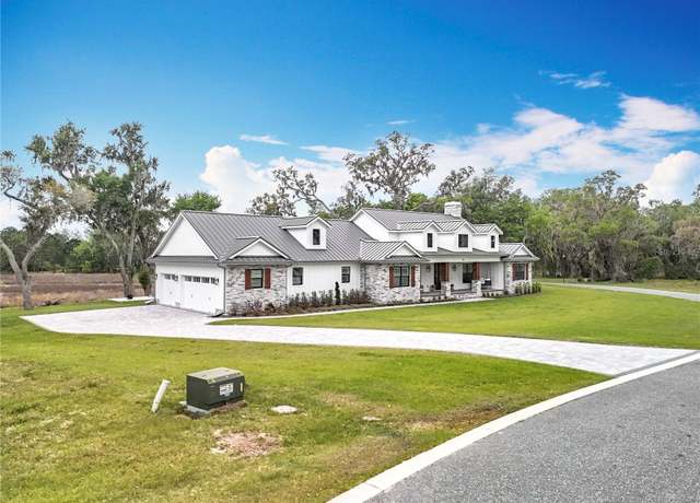 Property at 464 Long & Winding Rd, Groveland, FL 34736, 4 beds, 3.5 baths