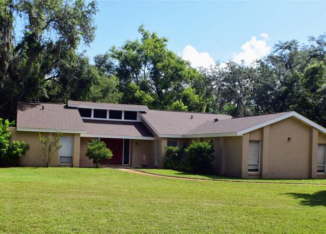 Property at 1102 Winter Springs Blvd, Winter Springs, FL 32708, 3 beds, 2 baths