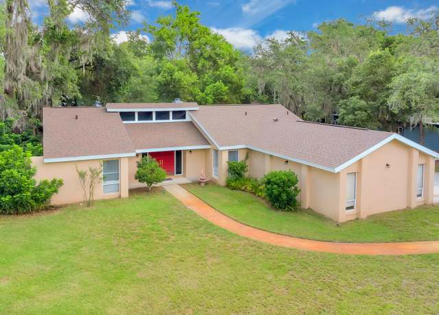 Property at 1102 Winter Springs Blvd, Winter Springs, FL 32708, 3 beds, 2 baths