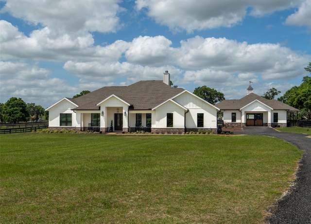 Property at 15134 NE 15th Ct, Citra, FL 32113, 3 beds, 3 baths