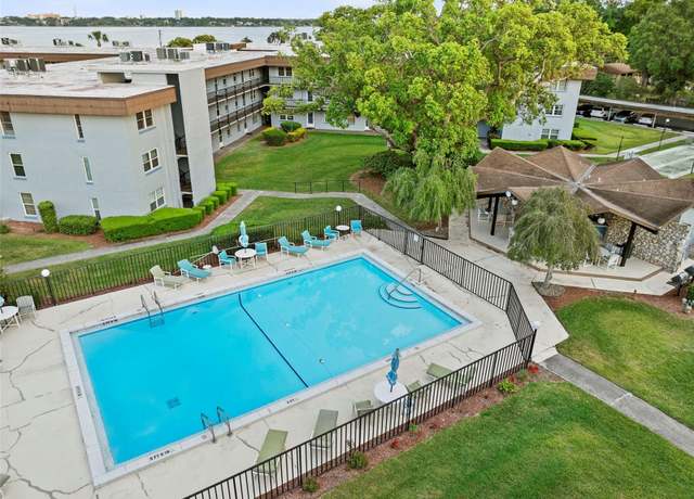 Property at 333 Lake Howard Dr NW Unit 204D, Winter Haven, FL 33880, 3 beds, 2 baths