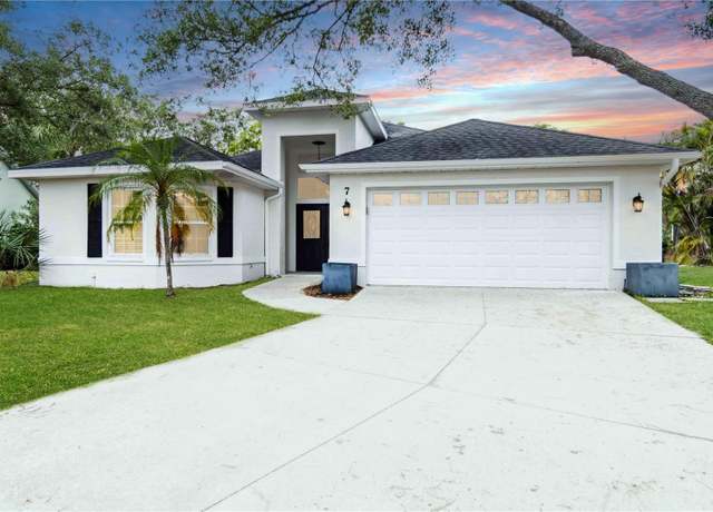 Property at 7 Arbor Oaks Dr, Sarasota, FL 34232, 3 beds, 2 baths