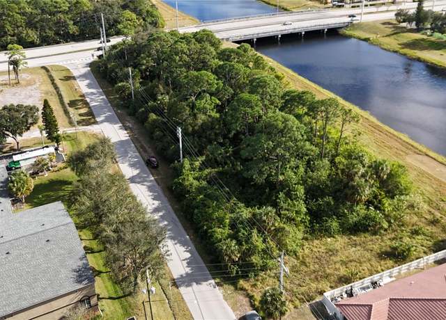 Property at 832 SW Sultan Dr, Port Saint Lucie, FL 34953