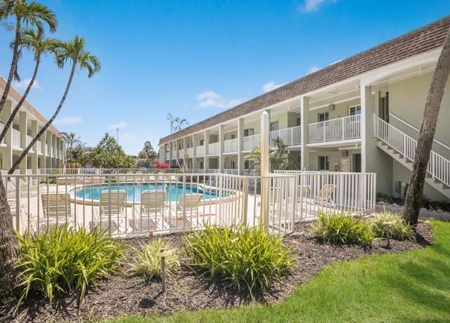 Property at 7100 Gulf Dr #114, Holmes Beach, FL 34217, 2 beds, 2 baths