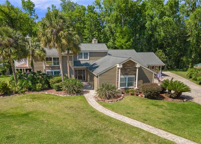 Property at 677 Benitawood Ct, Winter Springs, FL 32708, 4 beds, 3.5 baths