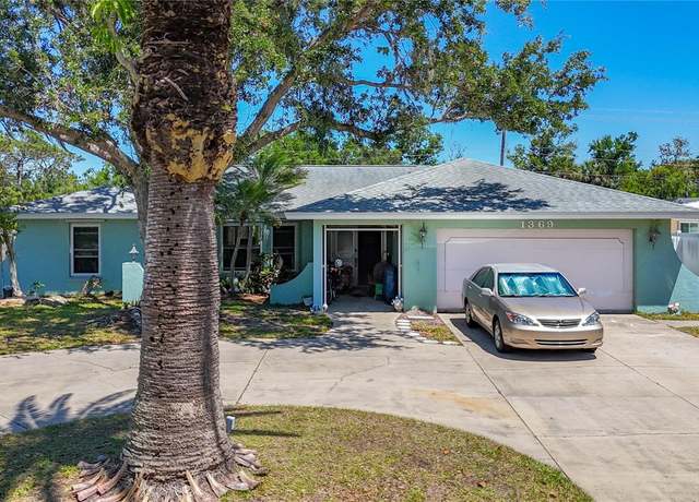Property at 1369 Brookside Dr, Venice, FL 34285, 3 beds, 2 baths