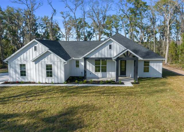 Property at 13751 SW 49th Pl, Ocala, FL 34481, 4 beds, 2.5 baths
