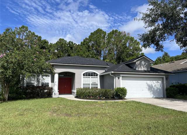 Property at 906 Chelsea Ave, Fruitland Park, FL 34731, 3 beds, 2 baths