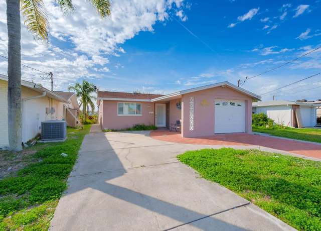 Property at 5033 Blue Heron Dr, New Port Richey, FL 34652, 2 beds, 1 bath