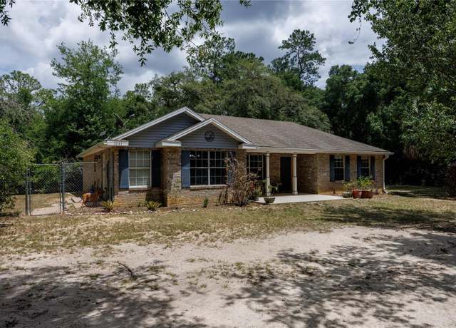 Property at 1841 SE 245th St, Hawthorne, FL 32640, 3 beds, 2 baths