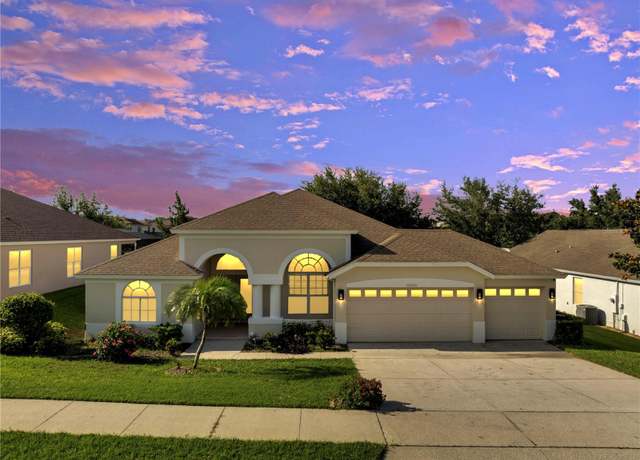 Property at 10955 Lemay Dr, Clermont, FL 34711, 4 beds, 3 baths