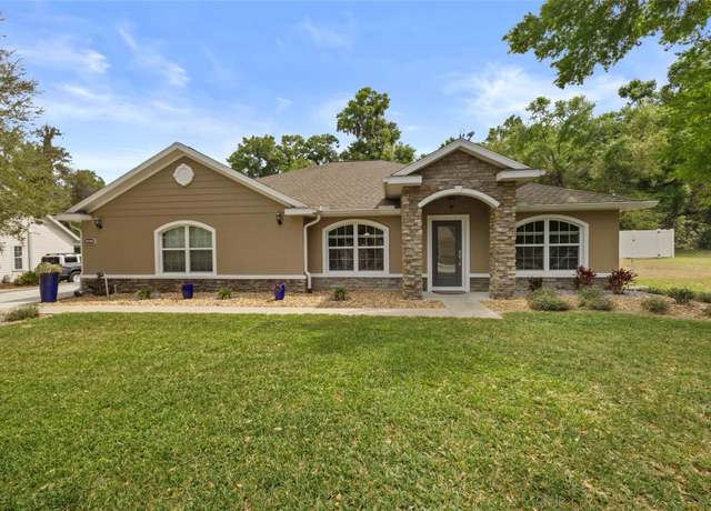 Property at 10125 SE 42nd Ct, Belleview, FL 34420, 3 beds, 2 baths
