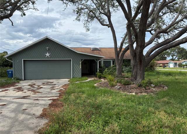 Property at 9155 Pemberton St, Spring Hill, FL 34608, 2 beds, 2 baths