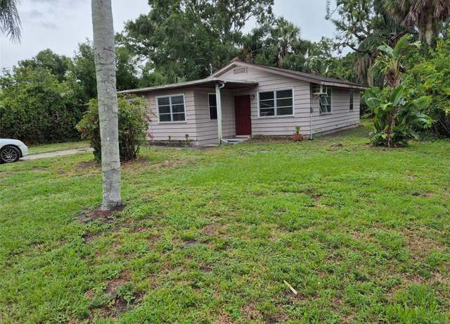Property at 1122 40th St, Sarasota, FL 34234, 2 beds, 1 bath