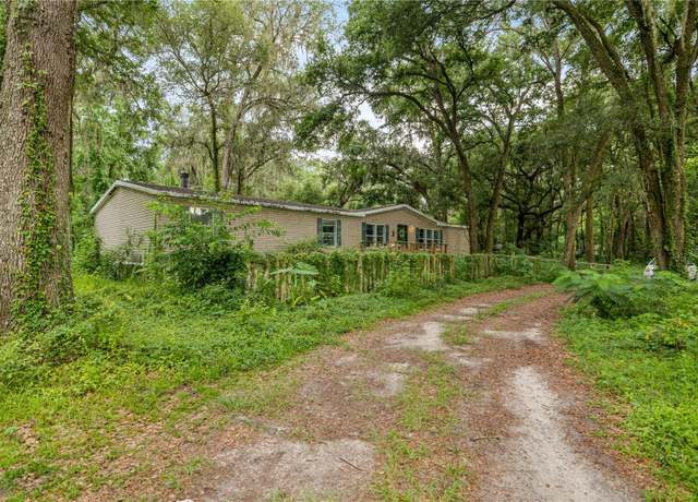 Property at 12290 NW 168th Pl, Reddick, FL 32686, 4 beds, 2 baths