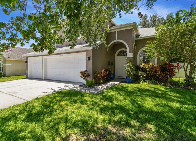 Property at 1120 Bluffs Cir, Dunedin, FL 34698, 6 beds, 3 baths