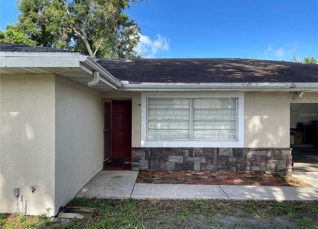 Property at 105 Byron Pl, Winter Haven, FL 33884, 4 beds, 2 baths