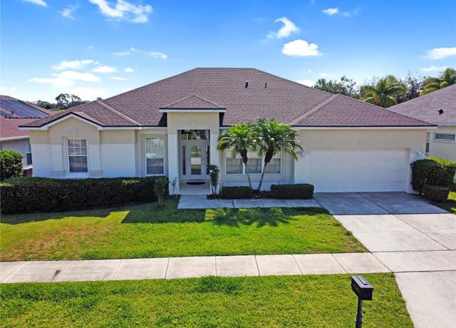 Property at 426 Prestwick Dr, Davenport, FL 33897, 4 beds, 3 baths