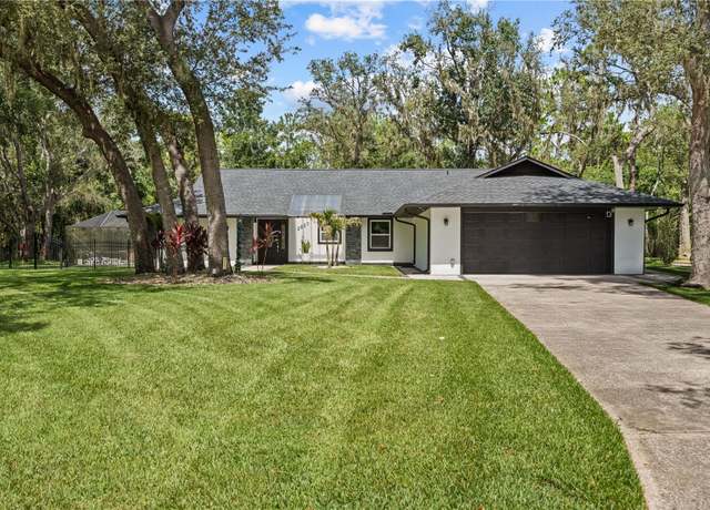Property at 2527 Victarra Cir, Lutz, FL 33559, 4 beds, 3.5 baths