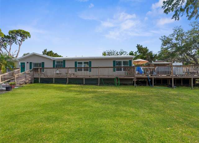 Property at 8602 N River Rd, Tampa, FL 33635, 4 beds, 2.5 baths