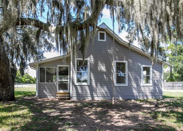 Property at 19402 E 5th St, Umatilla, FL 32784, 3 beds, 1 bath