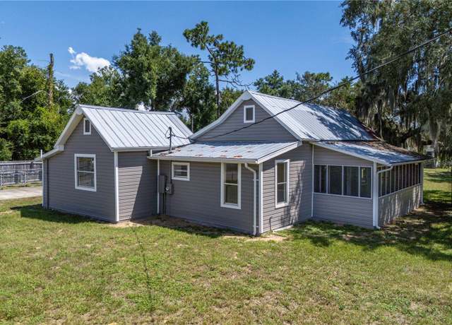 Property at 19402 E 5th St, Umatilla, FL 32784, 3 beds, 1 bath
