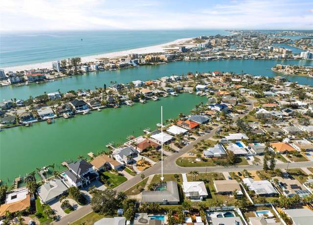 Property at 10111 Yacht Club Dr, Treasure Island, FL 33706, 4 beds, 3 baths