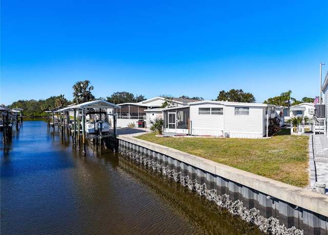 Property at 162 S Saint Thomas Cir, Apollo Beach, FL 33572, 2 beds, 2 baths