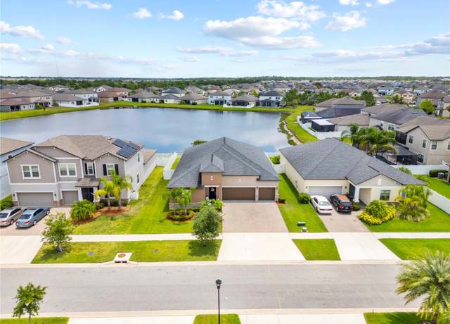 Property at 11522 Sunburst Marble Rd, Riverview, FL 33579, 4 beds, 3 baths