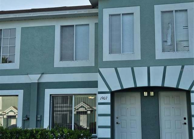 Property at 1907 Fluorshire Dr, Brandon, FL 33511, 2 beds, 2.5 baths