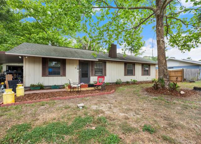 Property at 8140 SW 76th Ave, Ocala, FL 34476, 2 beds, 2 baths