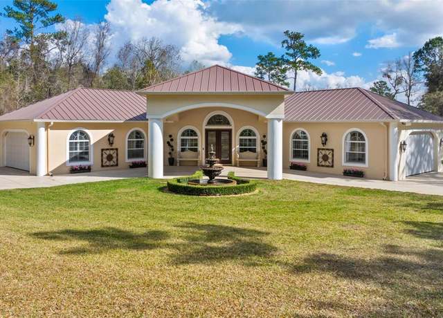 Property at 22259 Skyview Cir, Brooksville, FL 34602, 4 beds, 3 baths
