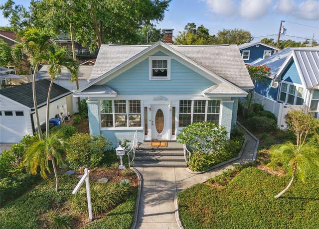 Property at 210 15th Ave N, St Petersburg, FL 33704, 3 beds, 2.5 baths