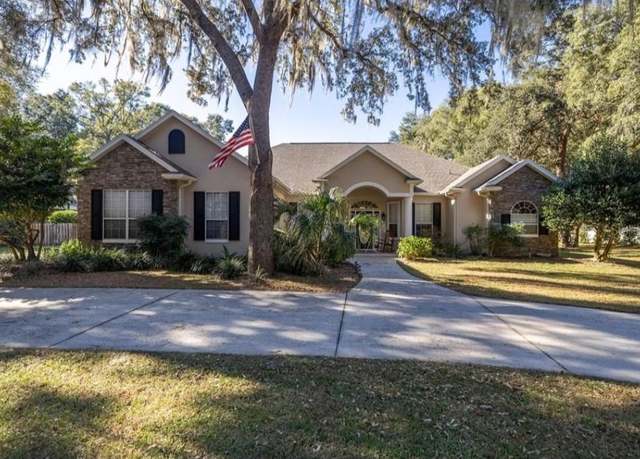 Property at 5425 SE 44th Cir, Ocala, FL 34480, 3 beds, 2 baths