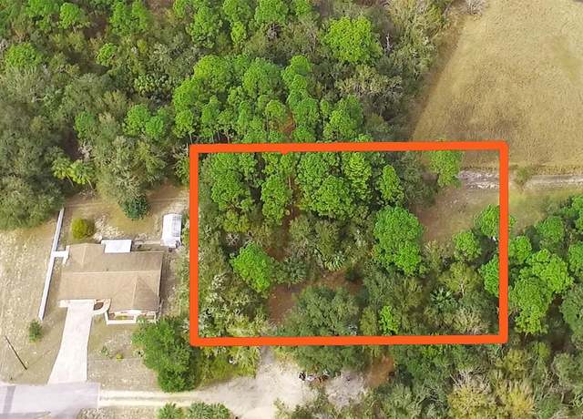 Property at 725 NE 13th Ter, Crystal River, FL 34428