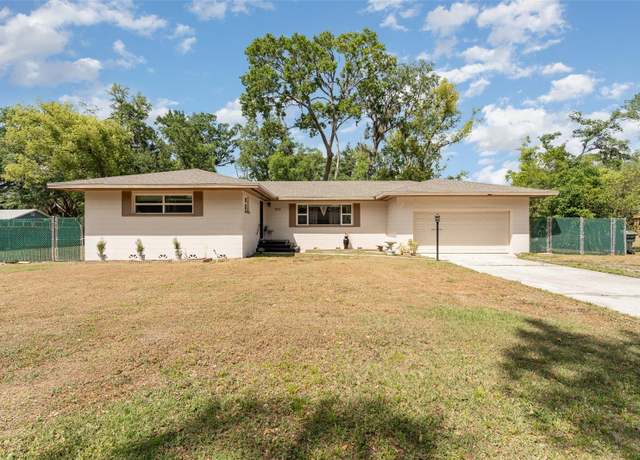 Property at 933 W Queen St, Lakeland, FL 33803, 3 beds, 2 baths
