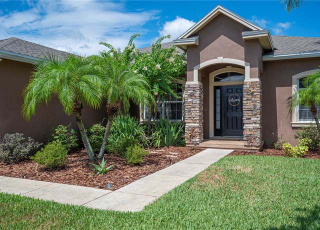 Property at 6339 Alamanda Hills Dr, Lakeland, FL 33813, 4 beds, 2 baths
