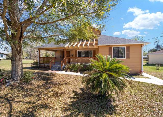 Property at 154 Pecan Dr, Ocala, FL 34472, 3 beds, 2 baths