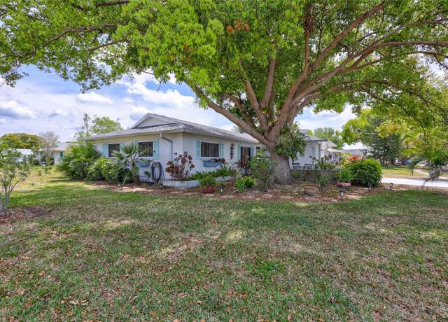 Property at 1496 Queen Anne Dr, Palm Harbor, FL 34684, 2 beds, 2 baths