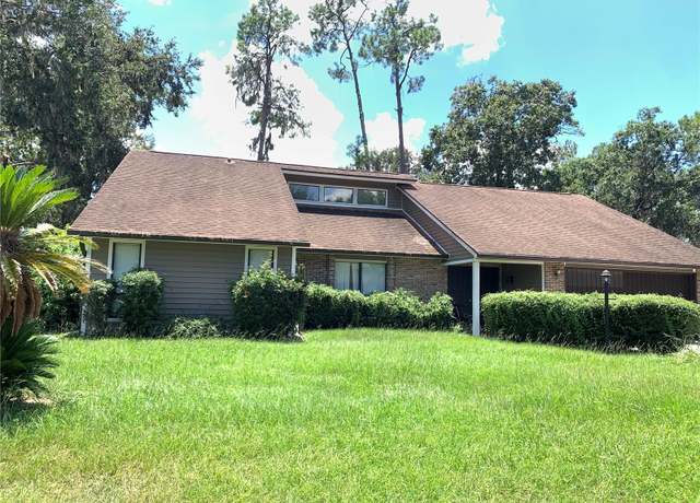 Property at 1509 Nittany Ct, Valrico, FL 33596, 4 beds, 2 baths