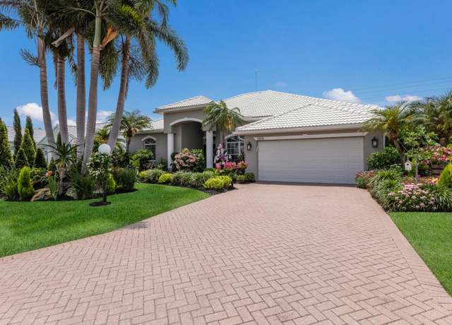 Property at 3806 72nd Ter E, Sarasota, FL 34243, 3 beds, 2 baths