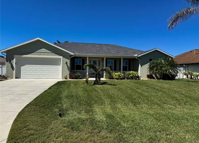Property at 174 Broadmoor Ln, Rotonda West, FL 33947, 3 beds, 2 baths
