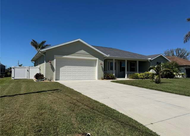 Property at 174 Broadmoor Ln, Rotonda West, FL 33947, 3 beds, 2 baths