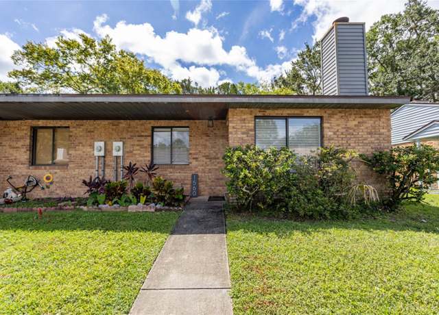 Property at 1560 Hancock Ln, Daytona Beach, FL 32117, 3 beds, 2 baths