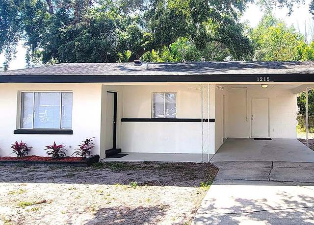 Property at 1215 6th St NE, Winter Haven, FL 33881, 2 beds, 1 bath