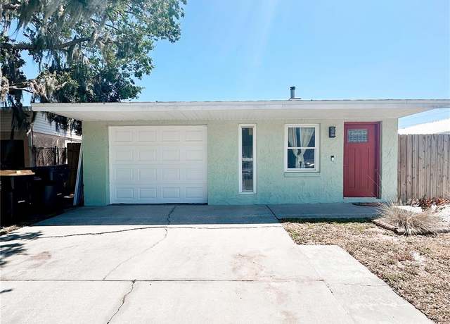 Property at 3208 Timberline Rd, Winter Haven, FL 33880, 2 beds, 1.5 baths