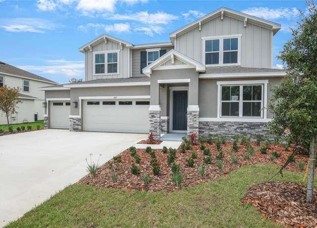 Property at 1027 Cloud Ridge Ct, Mount Dora, FL 32757, 5 beds, 3.5 baths